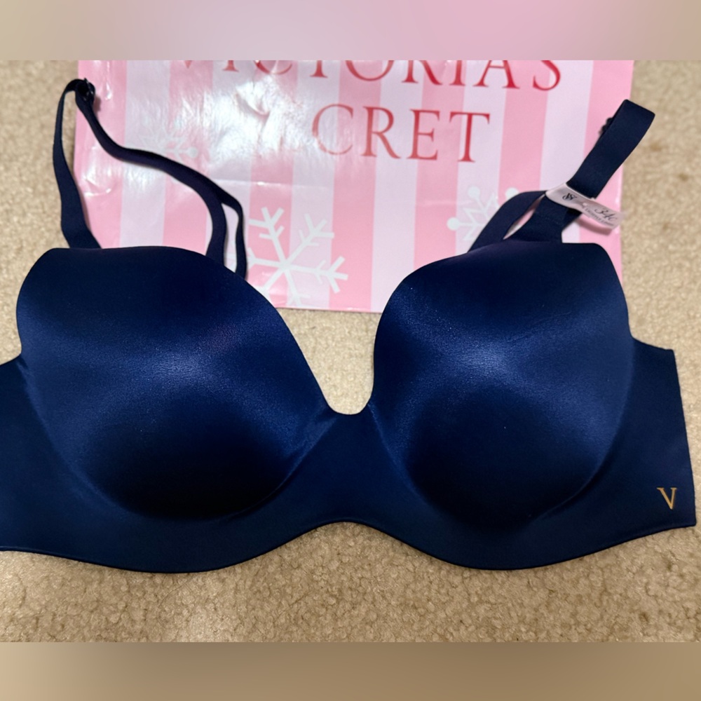 Victoria's Secret Blue T-Shirt Bra Intimates